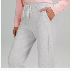 Lululemon Scuba joggers